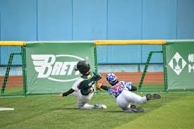 海斯单挑主教练雷迪克，没打进！